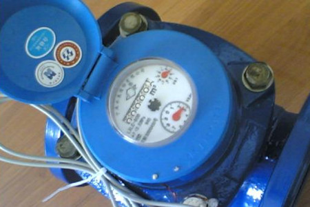 一種密封性好、不易滲水的光電直讀遠傳水表